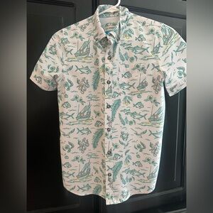 Magellan Outdoors Casual short sleeve Button Down Shirt